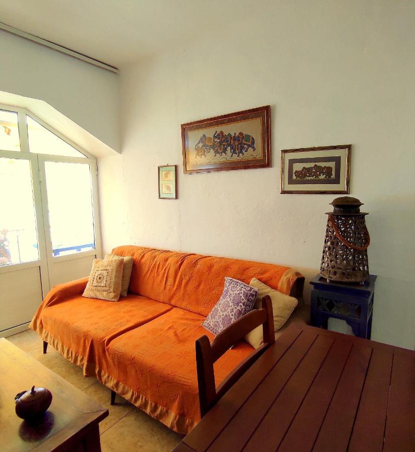 Q Bay Apartments Qeparo Bagian luar foto